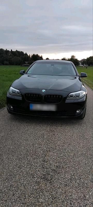Schwarz Gebraucht 2011 BMW 520 Limousine | 8.600 € (Fairer Preis) - Bild 1/4