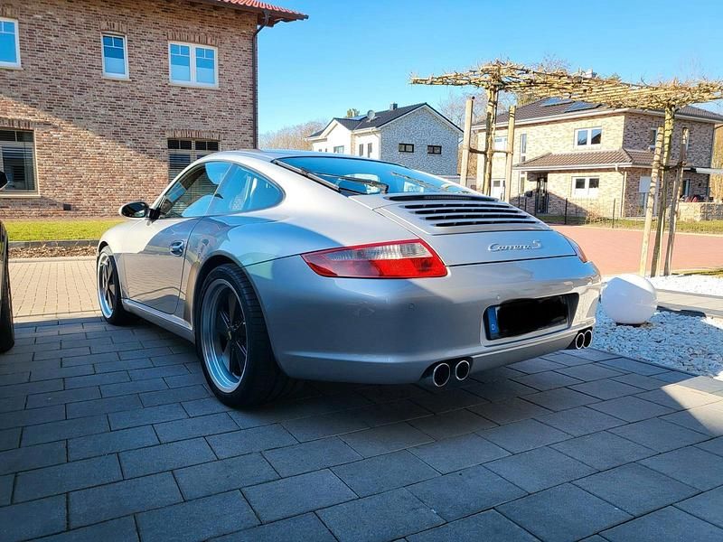 Gebraucht Porsche 997 325 PS (239 kW) 2008 Silber Coupé