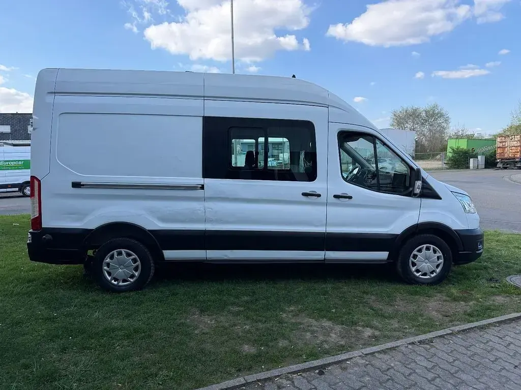 Gebraucht Ford Transit Trend 131 PS (96 kW) 2021 Weiß Van