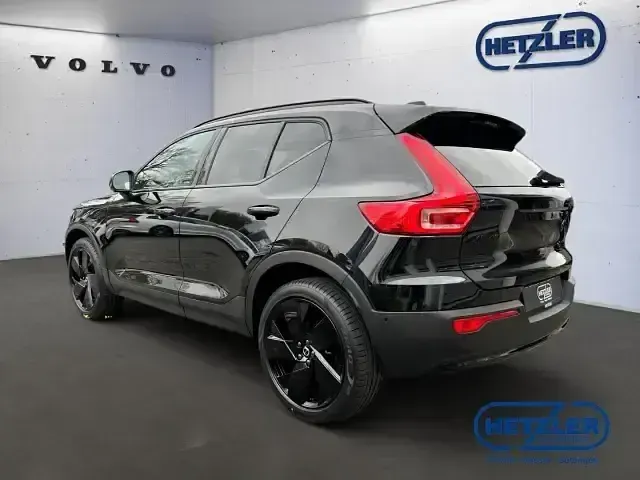Gebraucht Volvo XC40 Plus 197 PS (144 kW) 2026 Schwarz SUV