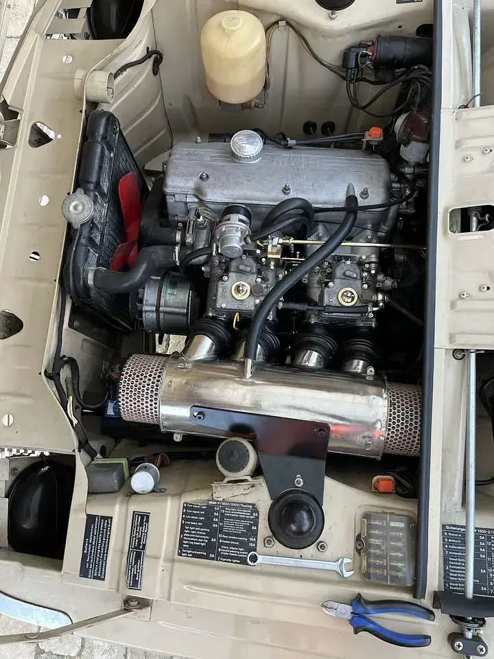 Gebraucht BMW 1602 102 PS (75 kW) 1973 Beige Limousine