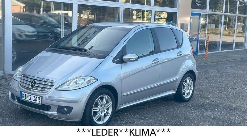 Silber Gebraucht 2008 Mercedes A180 Edition 1 Limousine | 3.890 € (Guter Preis) - Bild 1/4