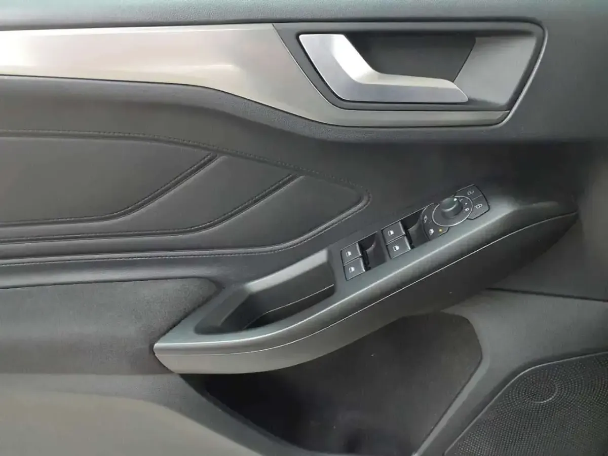 Gebraucht Ford Focus Titanium X 155 PS (114 kW) 2023 Agate black metallic Kombi