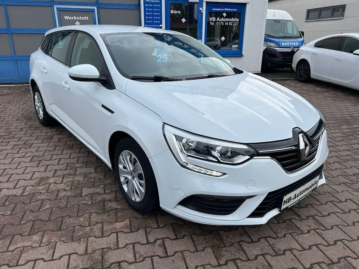 Gebraucht Renault Mégane GrandTour Life 101 PS (74 kW) 2017 Weiß Kombi