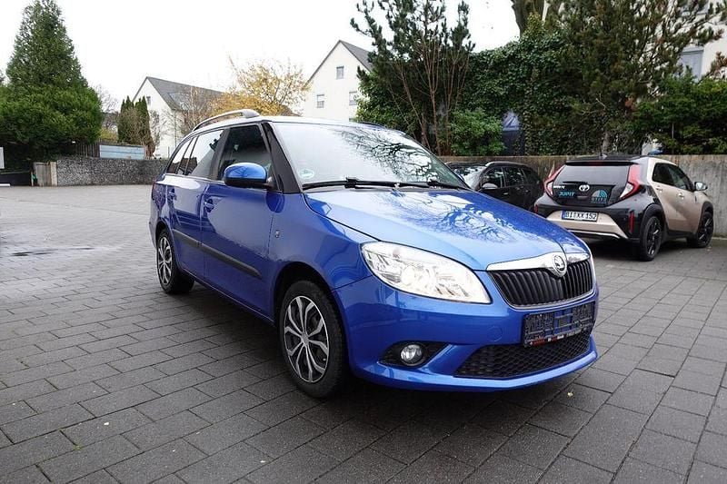 Gebraucht Skoda Fabia Ambition 86 PS (63 kW) 2014 Blau Kombi