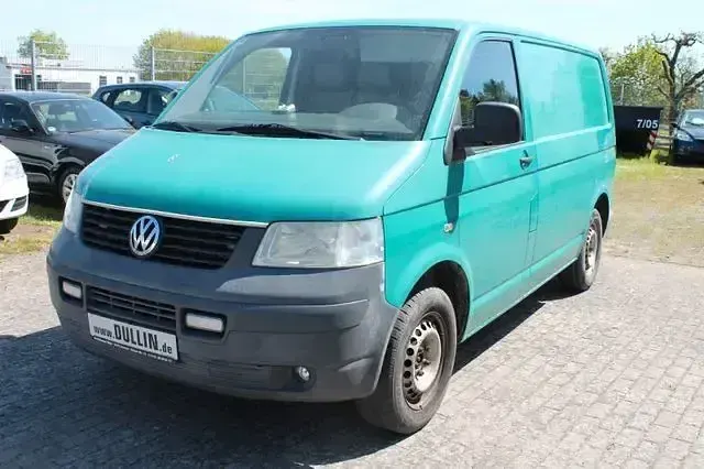 Second-hand VW Transporter 102 CP (75 kW) 2008 Verde Van