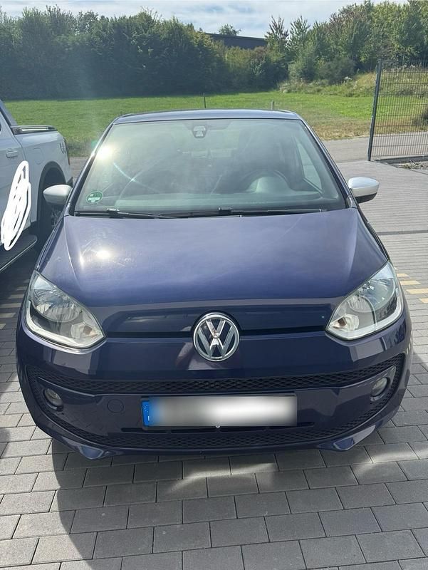 Blau Gebraucht 2015 VW up! Kleinwagen | 6.495 € (Etwas zu teuer) - Bild 1/4