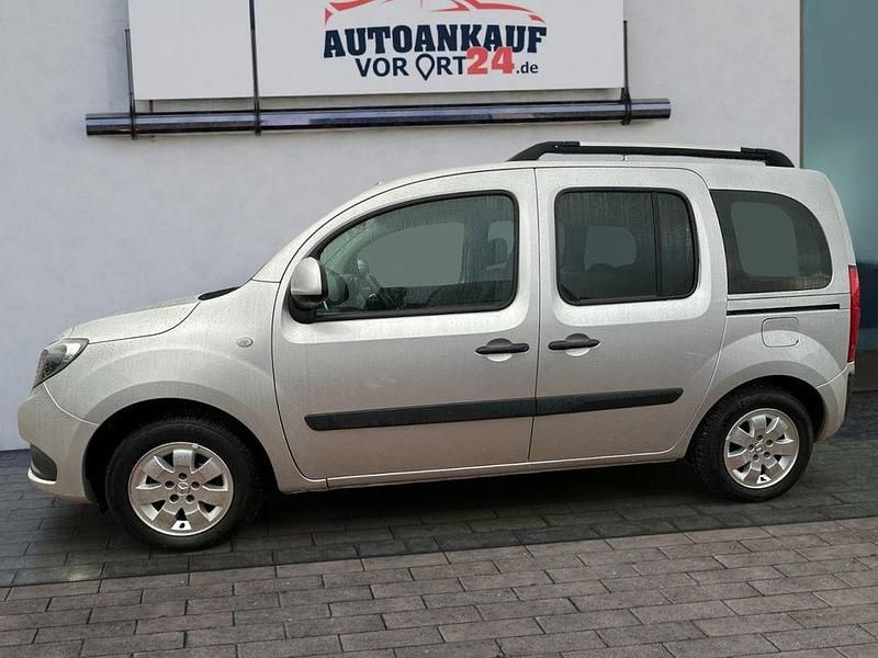 Gebraucht Mercedes Citan 112 Edition 114 PS (83 kW) 2018 Brillantsilber Kombi