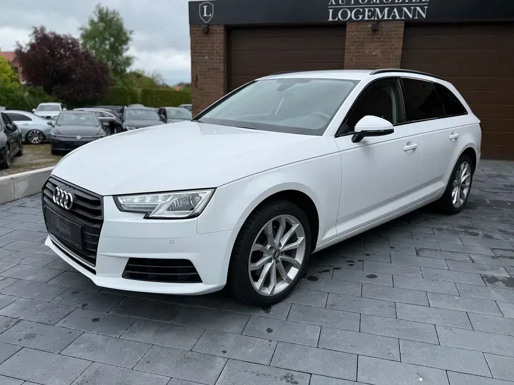 Używany Audi A4 Ambiente 190 KM (139 kW) 2016 Biały Kombi