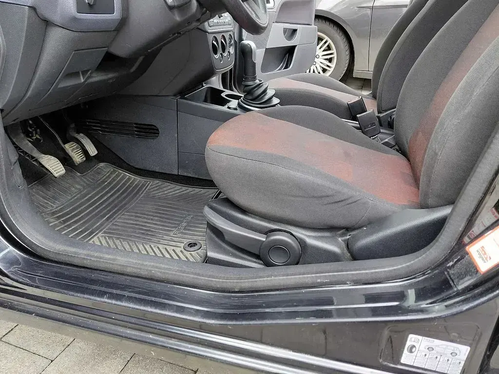 Gebraucht Ford Fiesta Trend 80 PS (58 kW) 2007 Schwarz Kleinwagen