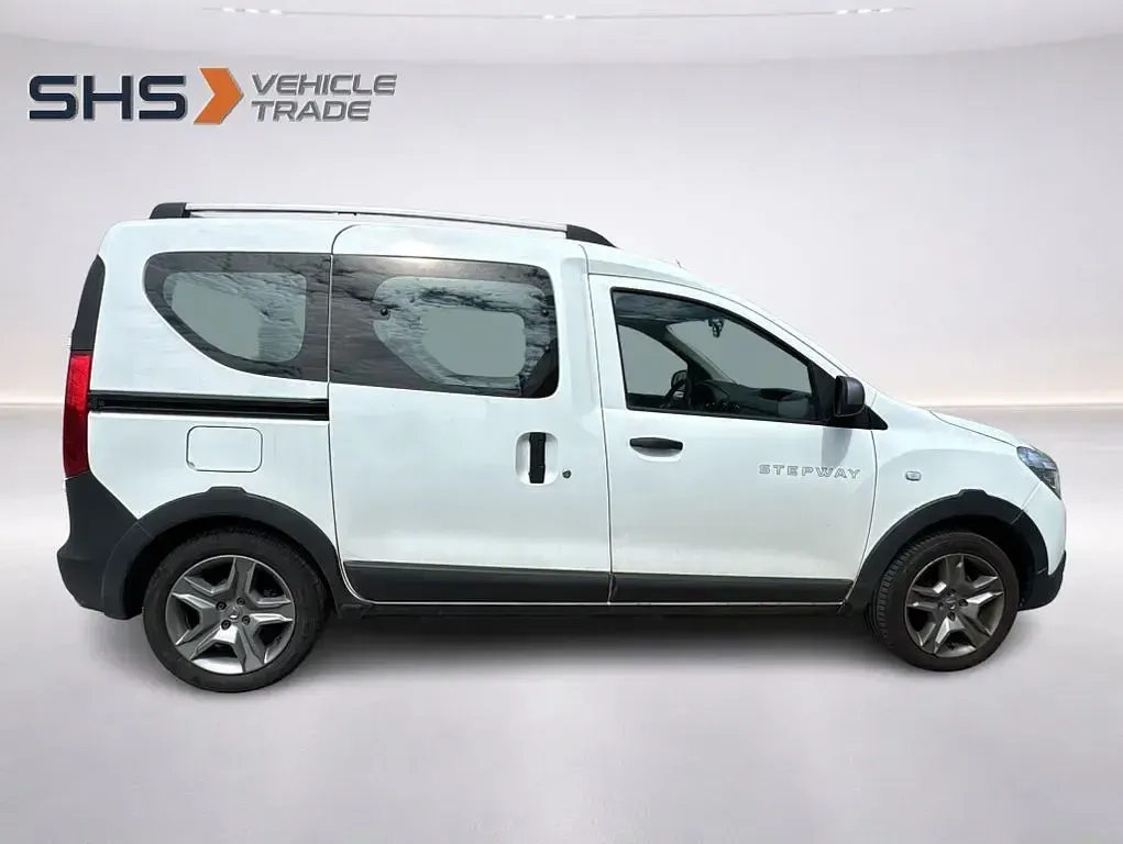 Używany Dacia Dokker Stepway 109 KM (80 kW) 2019 Biały Minivan