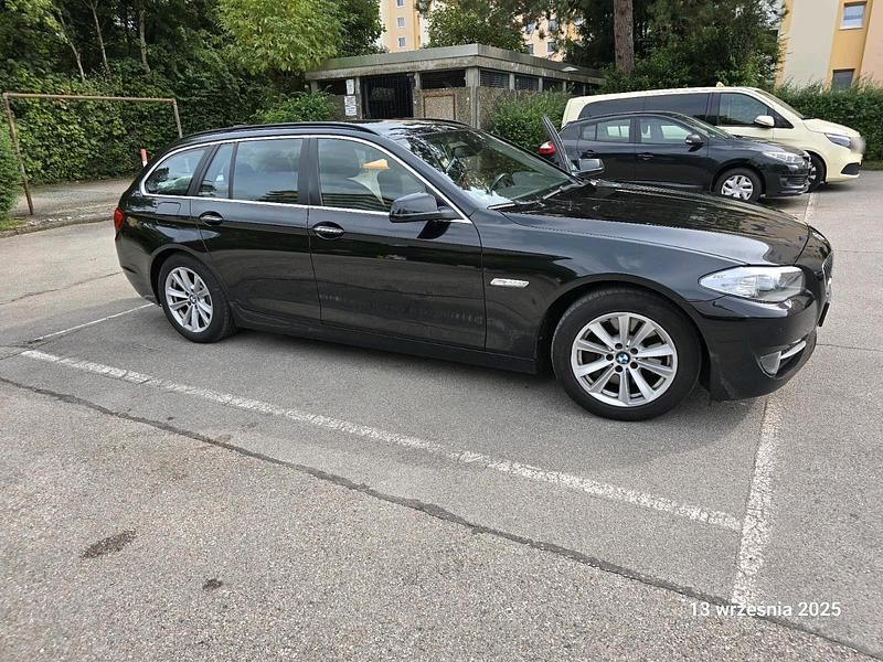 Gebraucht BMW 530 258 PS (189 kW) 2013 Schwarz Kombi