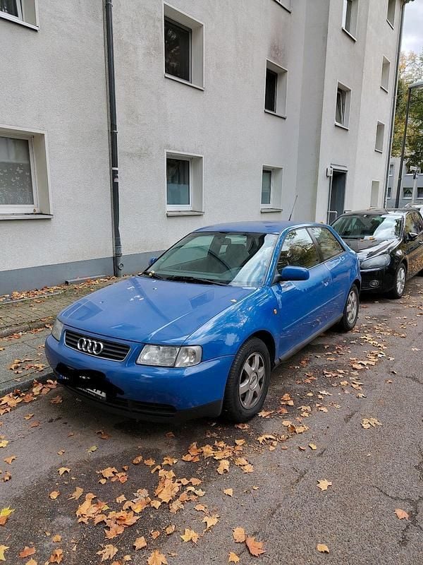 Blau Gebraucht 1998 Audi A3 Kleinwagen | 750 € (Guter Preis) - Bild 1/3