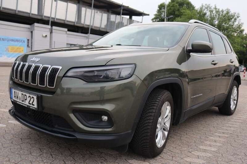 Grün Gebraucht 2020 Jeep Cherokee Longitude SUV | 19.999 € (Guter Preis) - Bild 1/4