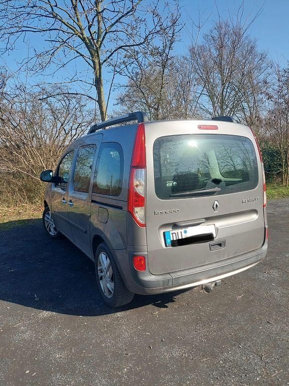Gebraucht Renault Kangoo Initiale Paris 114 PS (83 kW) 2014 Van / Kleinbus