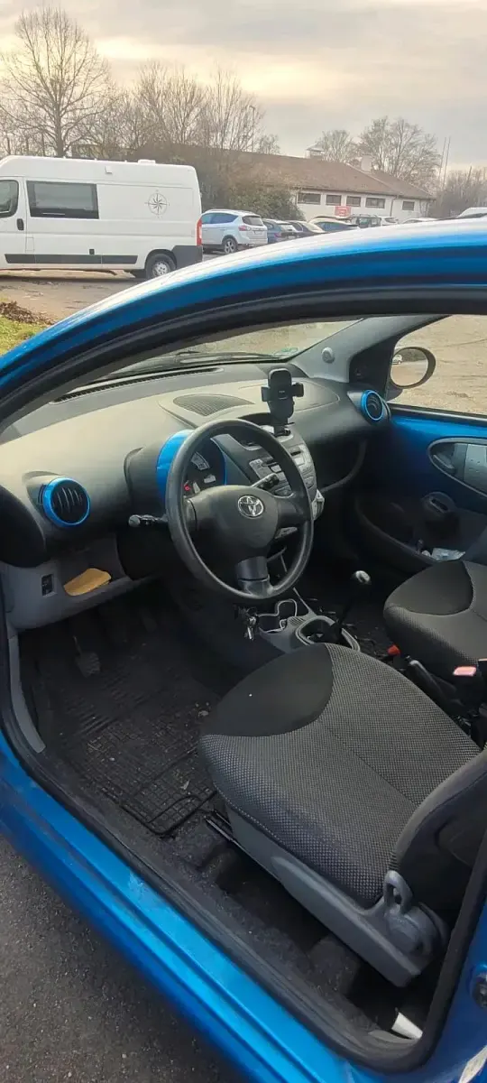 Gebraucht Toyota Aygo 68 PS (50 kW) 2009 Blau Kleinwagen