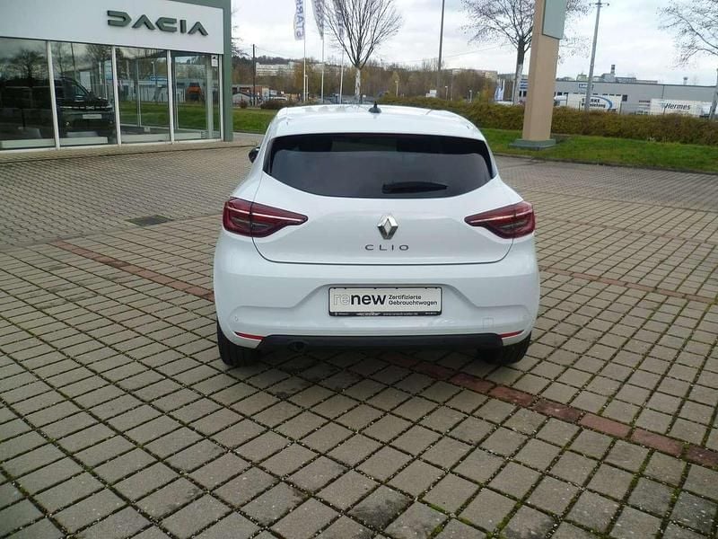 Second-hand Renault Clio V Evolution 91 CP (66 kW) 2023 Alb Hatchback