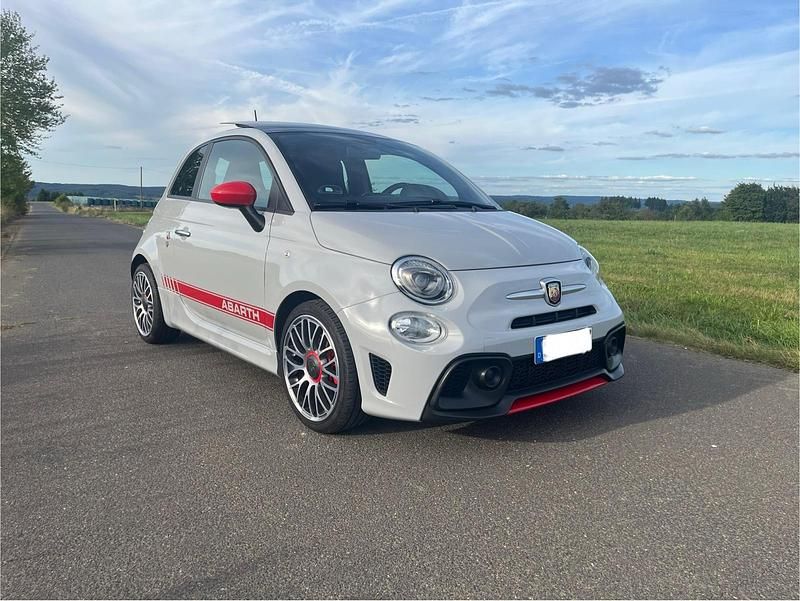 Grau Gebraucht 2018 Fiat 500 Abarth Kleinwagen | 13.700 € (Etwas zu teuer) - Bild 1/4