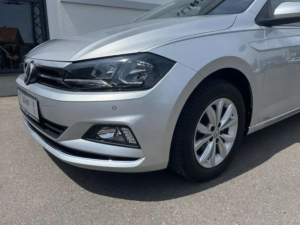 Gebraucht VW Polo Highline 95 PS (69 kW) 2019 Silber Kleinwagen