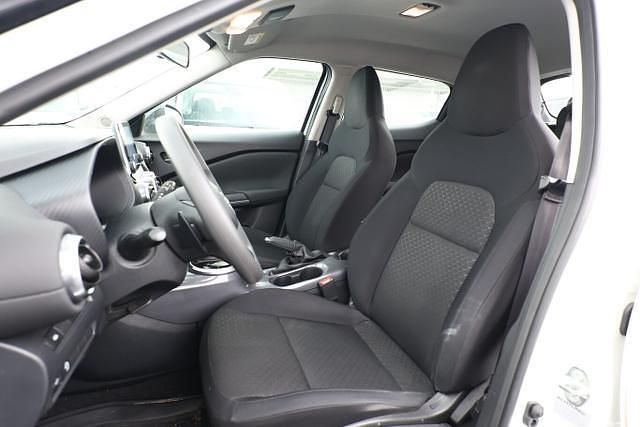 Gebraucht Nissan Juke Acenta 114 PS (83 kW) 2023 Brilliant white pearl brilliant white pearl SUV