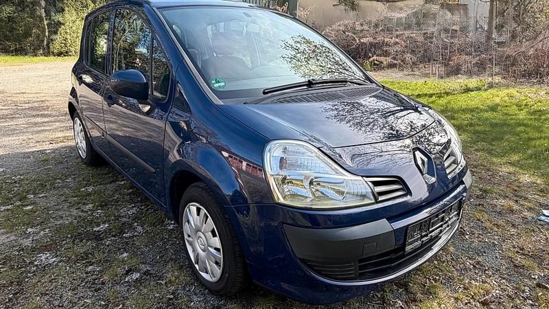Second-hand Renault Modus 75 CP (55 kW) 2009 Albastru Monovolum