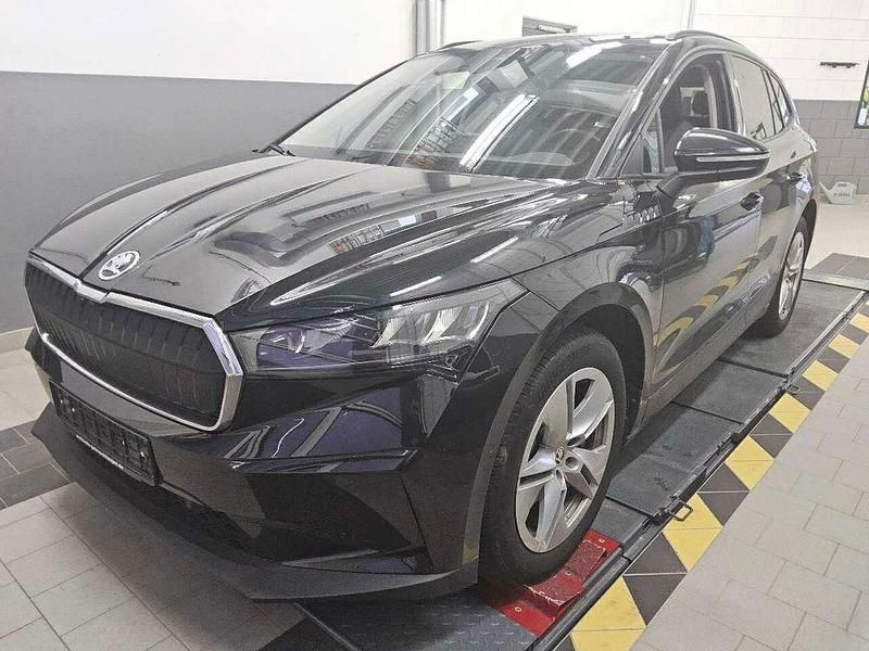 Cerna magic/black magic Gebraucht 2022 Skoda Enyaq iV Loft SUV | 24.990 € (Guter Preis) - Bild 1/4