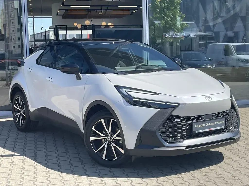 Gebraucht Toyota C-HR Team 197 PS (144 kW) 2024 Platinumweiss perleffekt/schwa SUV