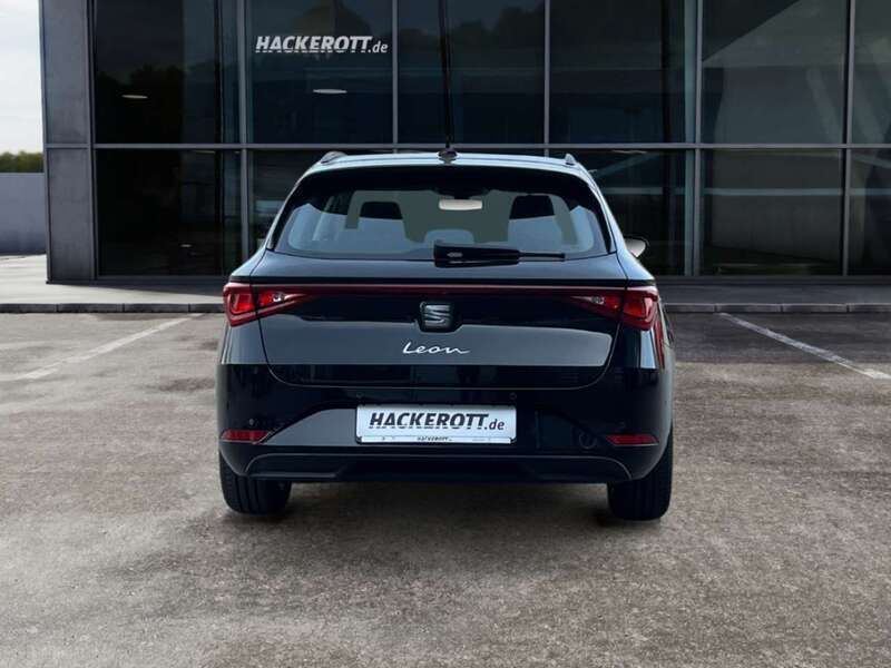Gebraucht Seat Leon Style 110 PS (80 kW) 2022 Mitternachtsschwarz Kombi