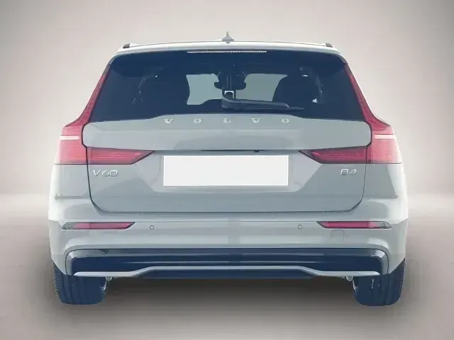 Gebraucht Volvo V60 Plus 197 PS (144 kW) 2025 Grau Kombi