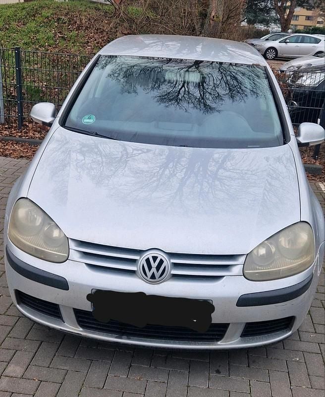 Silber Gebraucht 2004 VW Golf Limousine | 1.500 € (Superpreis) - Bild 1/4