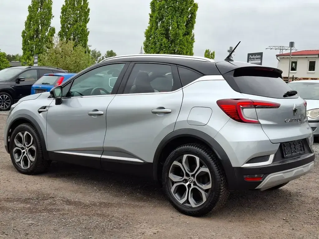 Gebraucht Renault Captur 158 PS (116 kW) 2022 Grau SUV
