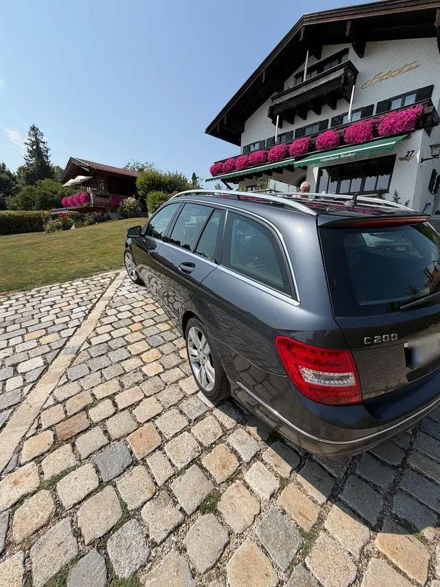 Gebraucht Mercedes C200 Avantgarde 136 PS (100 kW) 2013 Grau Kombi