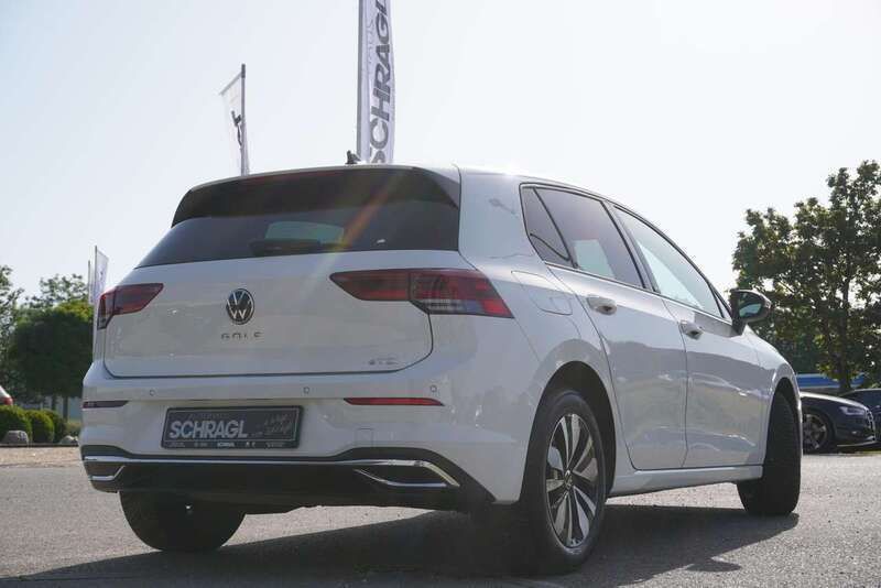 Gebraucht VW Golf VIII Move 110 PS (80 kW) 2023 Pure white Limousine