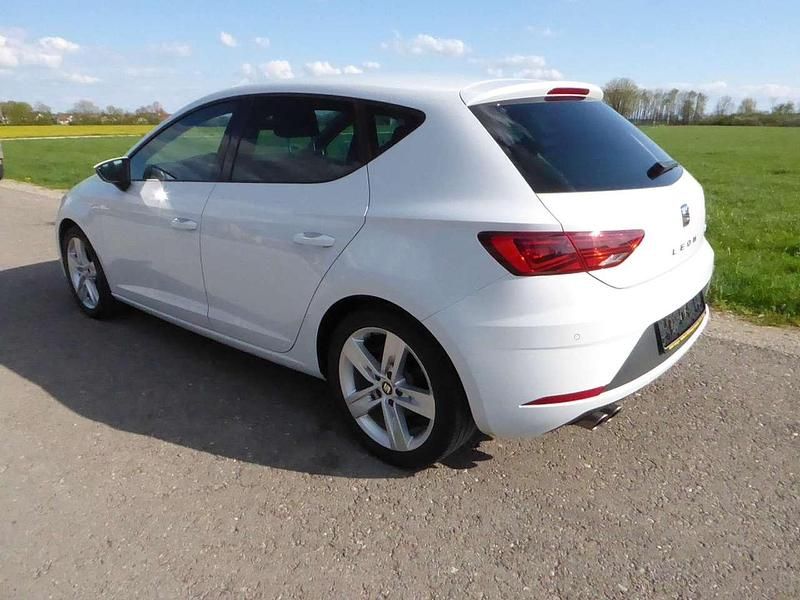 Usata Seat Leon FR 150 CV (110 kW) 2018 Bianco Utilitaria