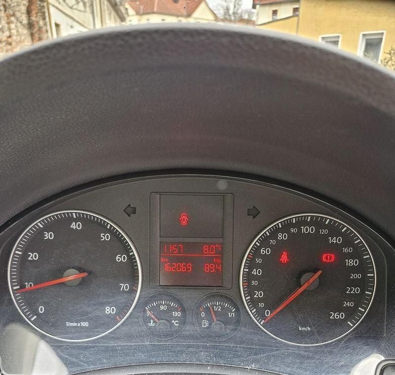 Gebraucht VW Golf IV Trendline 102 PS (75 kW) 2005 Grau Limousine