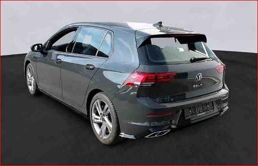 Gebraucht VW Golf VIII R-line 131 PS (96 kW) 2024 Uranograu Limousine