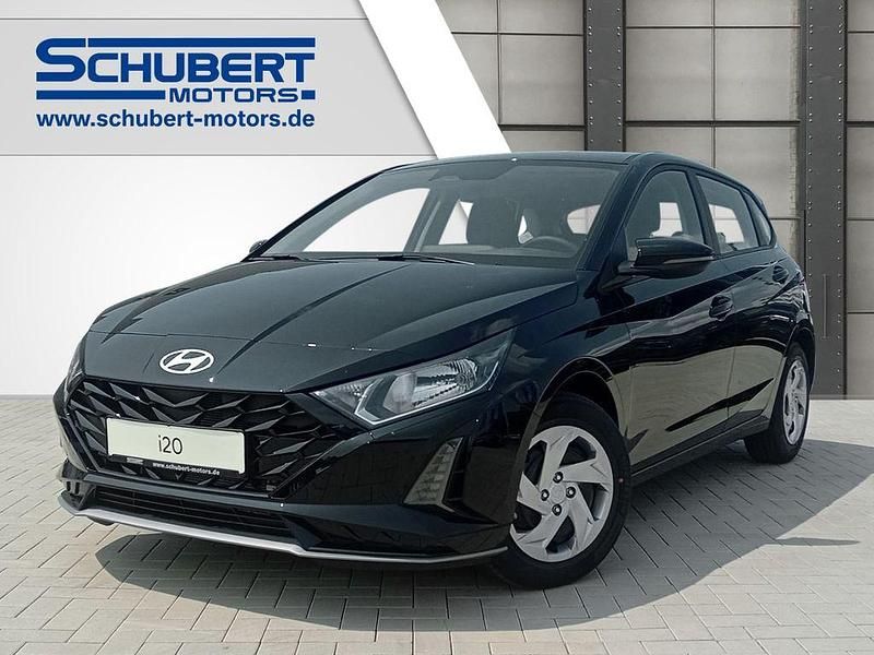 Gebraucht Hyundai i20 Select 101 PS (74 kW) 2025 Schwarz Limousine