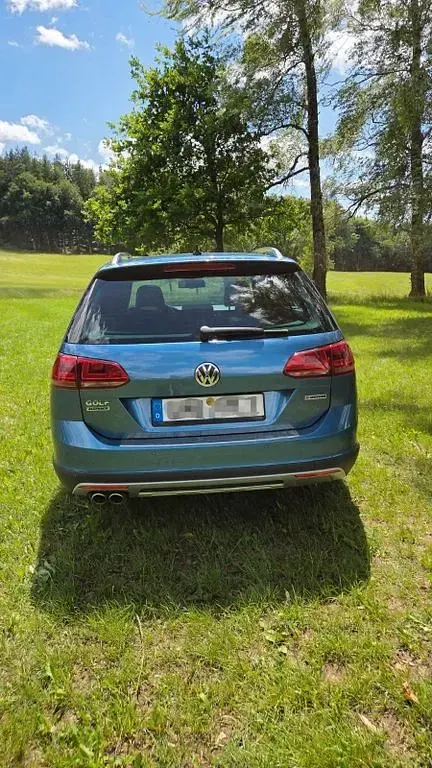 Gebraucht VW Golf Alltrack 184 PS (135 kW) 2016 Blau Kombi