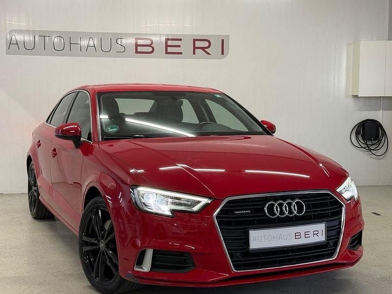 Gebraucht Audi A3 Sport 190 PS (139 kW) 2017 Rot Limousine