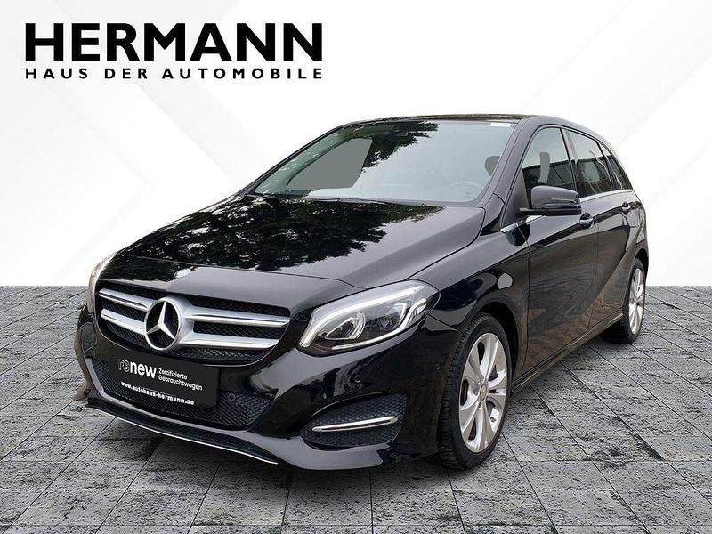 Schwarz Gebraucht 2016 Mercedes B200 Urban Van / Kleinbus | 17.391 € (Teuer) - Bild 1/4
