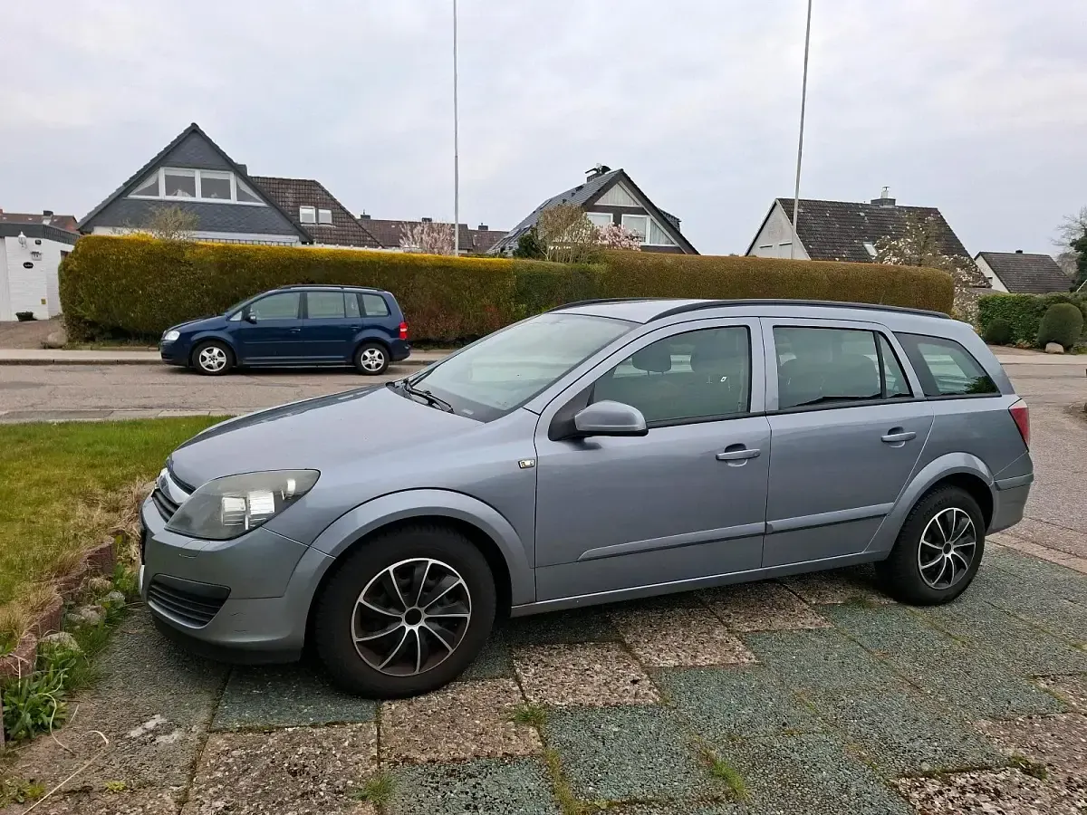 Second-hand Opel Astra 90 CP (66 kW) 2006 Albastru Break