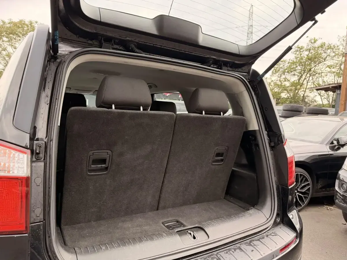 Gebraucht Chevrolet Orlando LT 163 PS (119 kW) 2013 Schwarz Van / Kleinbus