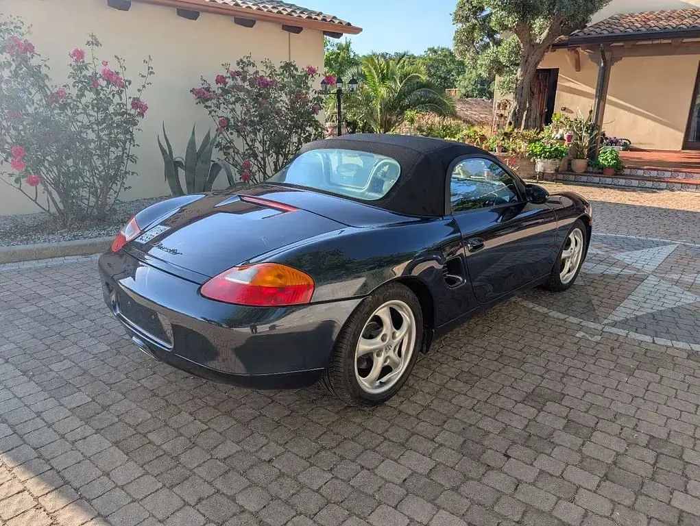Gebraucht Porsche Boxster 220 PS (161 kW) 2000 Blau Cabrio