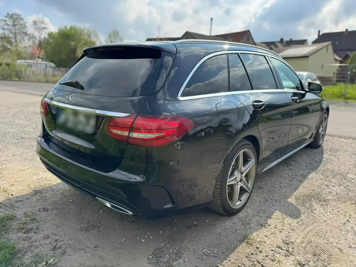 Gebraucht Mercedes C220 AMG line 170 PS (125 kW) 2015 Schwarz Kombi