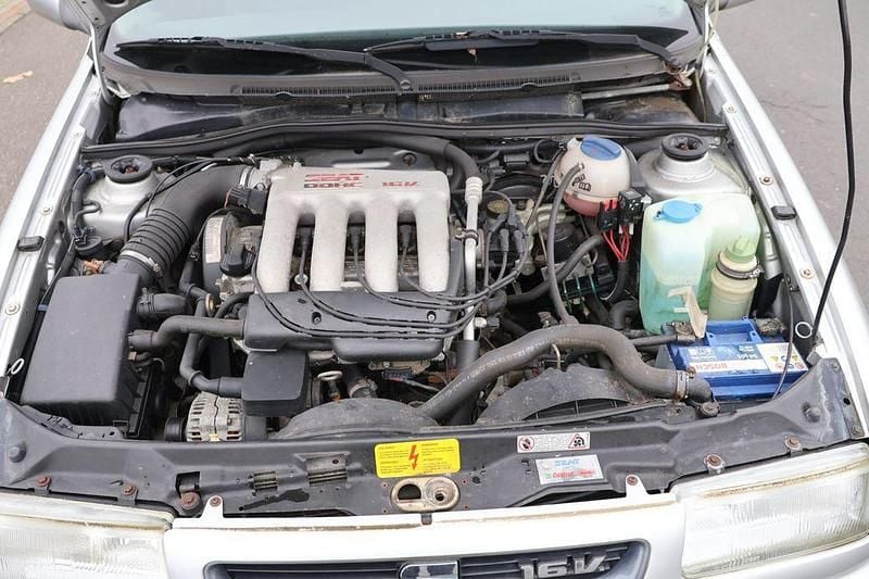 Gebraucht Seat Toledo Sport 150 PS (110 kW) 1998 Silber Limousine