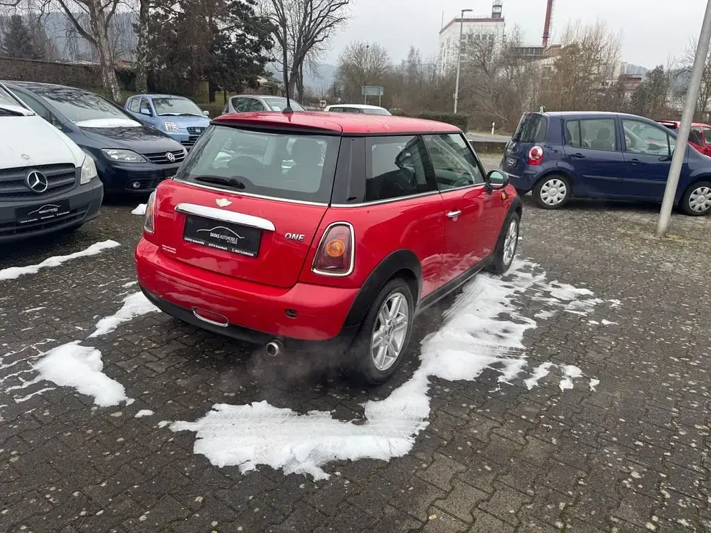 Gebraucht Mini ONE 95 PS (69 kW) 2007 Rot Kleinwagen