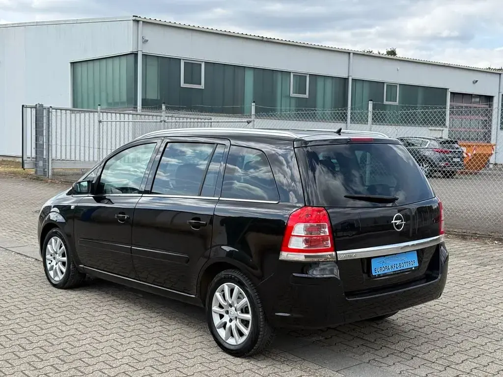 Gebraucht Opel Zafira Edition 140 PS (102 kW) 2009 Schwarz Van / Kleinbus