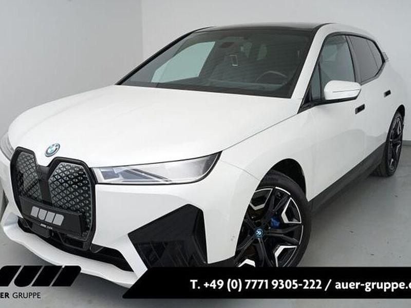 Gebraucht BMW iX Sport Line 239 kW (326 PS) 2023 Weiß SUV