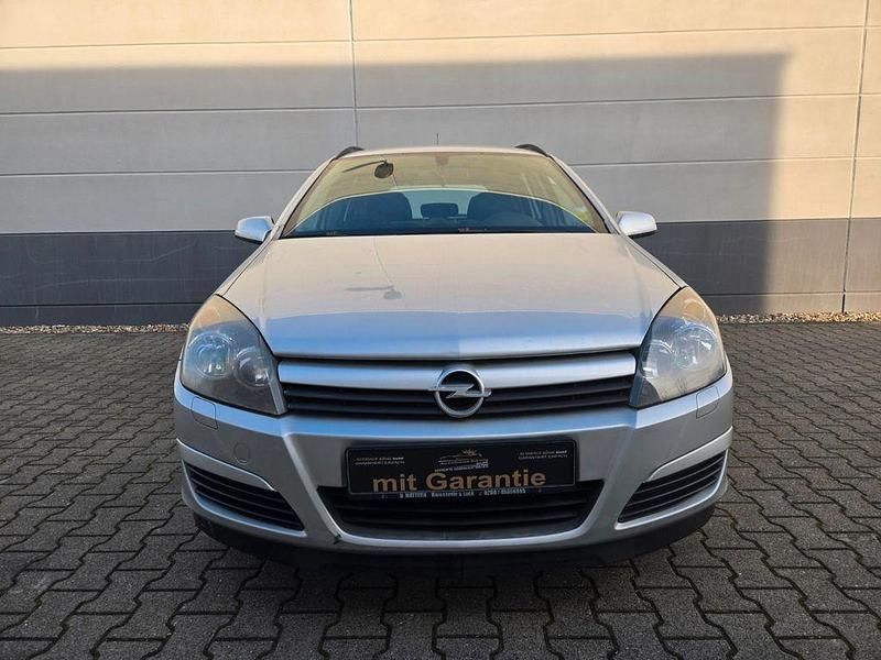 Gebraucht Opel Astra Edition 105 PS (77 kW) 2005 Silber Limousine
