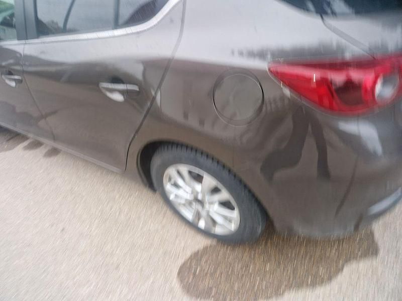 Gebraucht Mazda 3 Kizoku 120 PS (88 kW) 2018 Braun Limousine